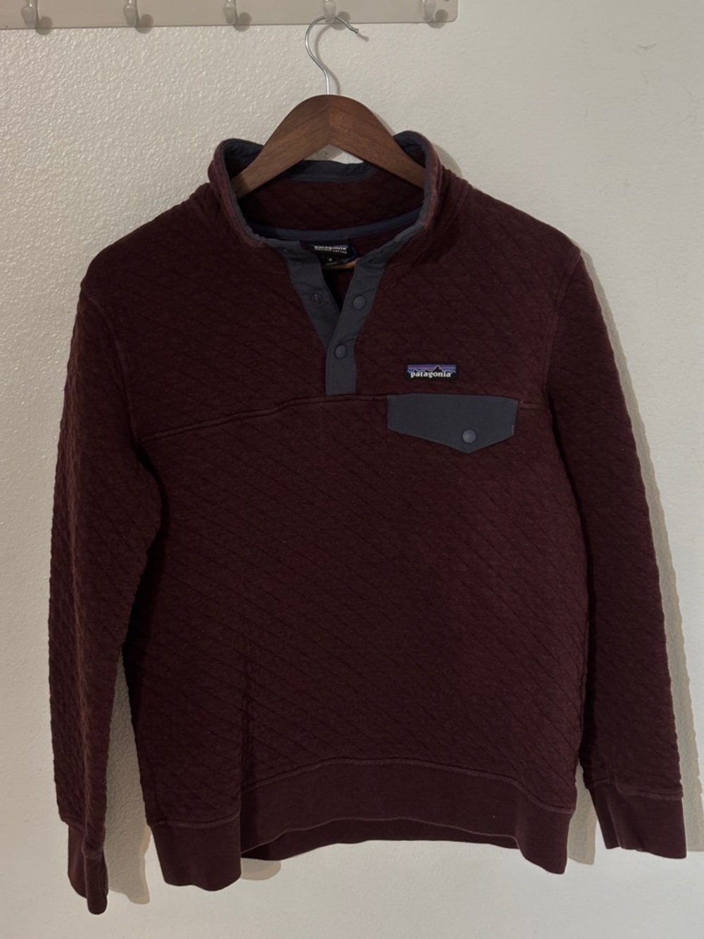 Patagonia Men's Quilted Zip Pullover - Burgundy